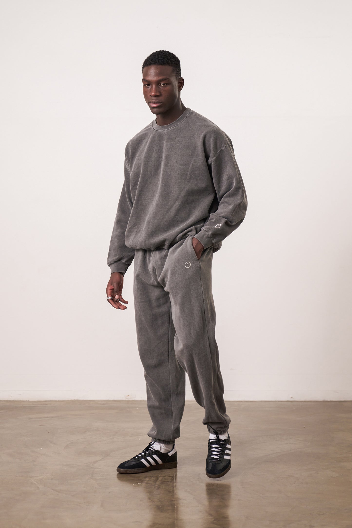 Essentials Vintage Washed Sweater & Jogger Set - Charcoal