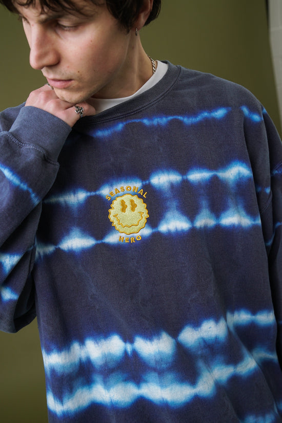 Seasonal Hero 'Trippy Smiler' Tie Dye Washed Sweater - Navy & White